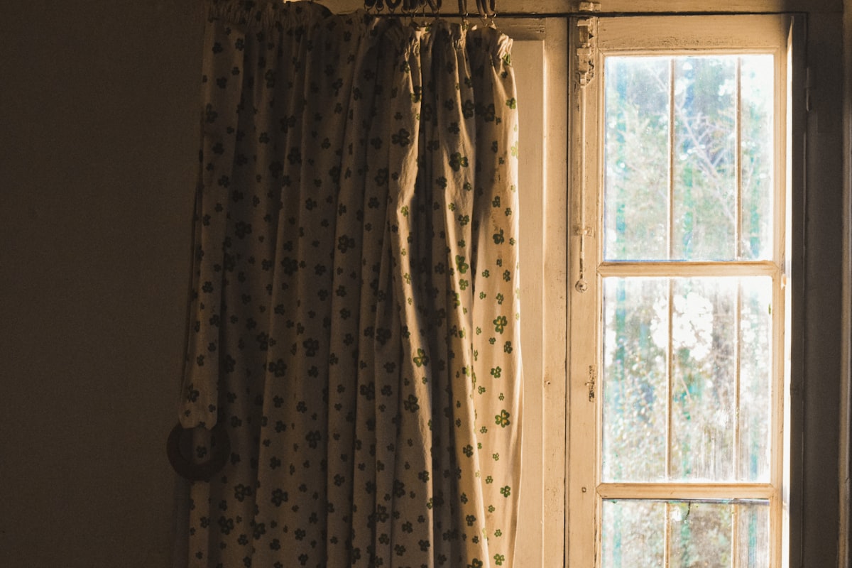 Cortina blackout na janela