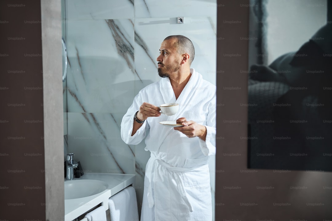 Como lavar lençol branco hotel